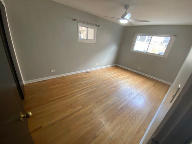 7433 N Damen Avenue, Chicago, IL 60645