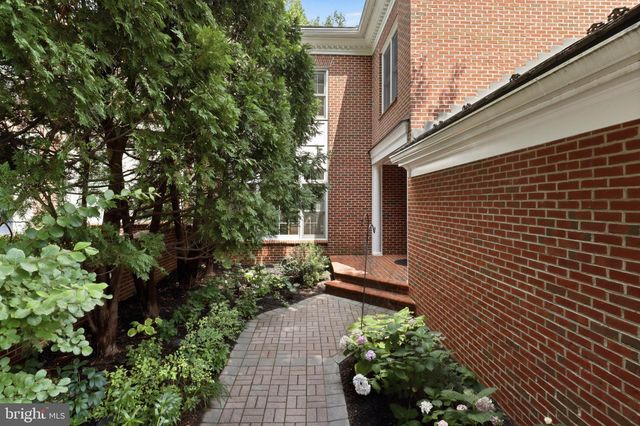 10807 HIDDEN TRAIL CT, Potomac, MD 20854