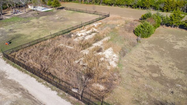 20 S Lancaster Hutchins Road, Lancaster, TX 75146