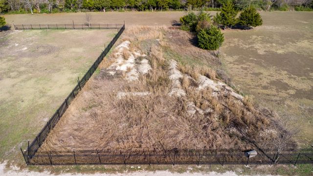 20 S Lancaster Hutchins Road, Lancaster, TX 75146