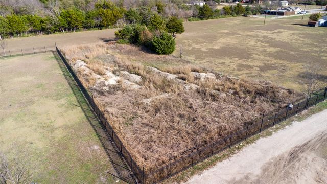 20 S Lancaster Hutchins Road, Lancaster, TX 75146