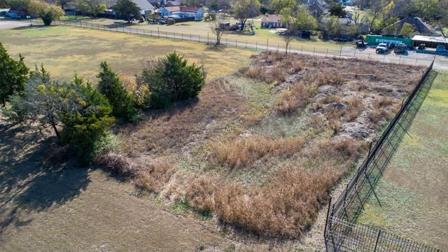 20 S Lancaster Hutchins Road, Lancaster, TX 75146