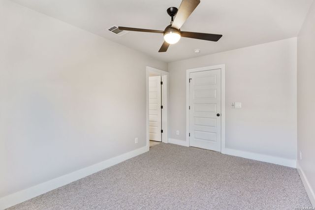 130 Rose Ln Unit 102, San Antonio, TX 78212