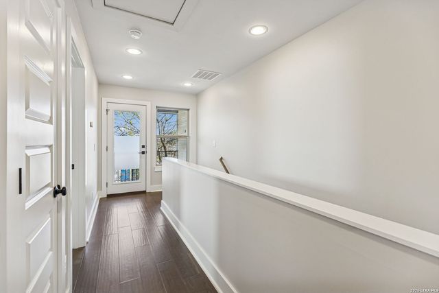 130 Rose Ln Unit 102, San Antonio, TX 78212