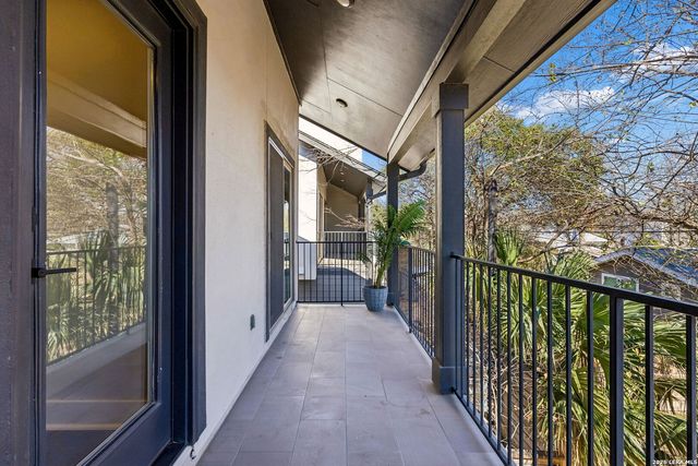 130 Rose Ln Unit 102, San Antonio, TX 78212