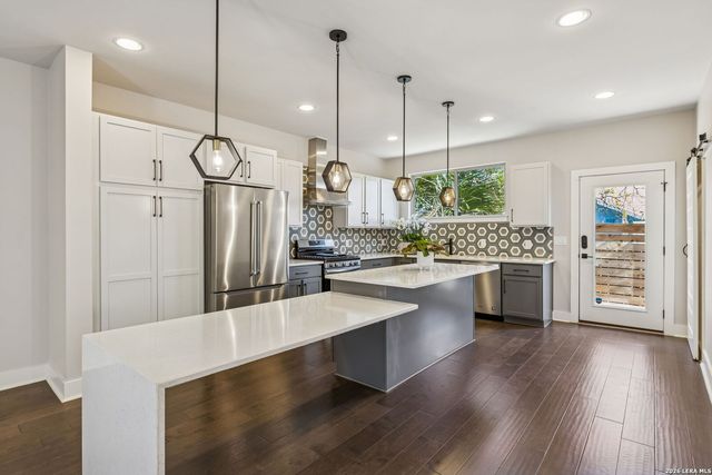 130 Rose Ln Unit 102, San Antonio, TX 78212