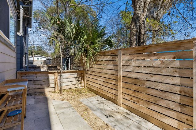 130 Rose Ln Unit 102, San Antonio, TX 78212