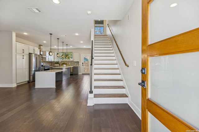 130 Rose Ln Unit 102, San Antonio, TX 78212