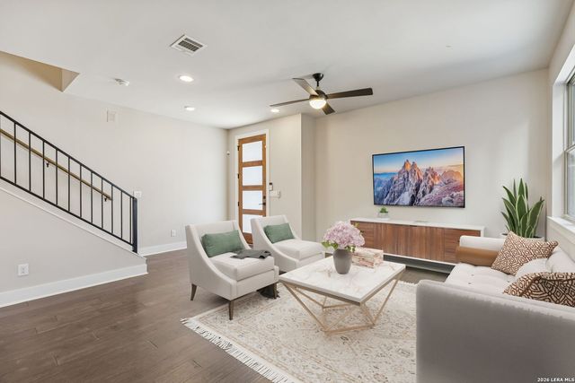 130 Rose Ln Unit 102, San Antonio, TX 78212