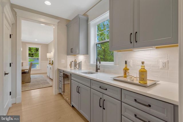 16020 KEYMER HILL CT, Hamilton, VA 20158