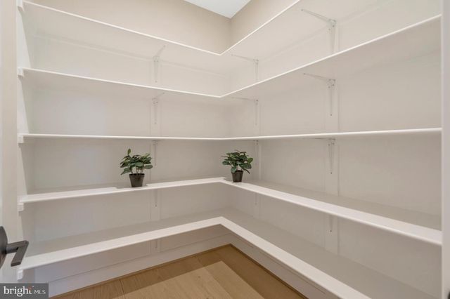 16020 KEYMER HILL CT, Hamilton, VA 20158