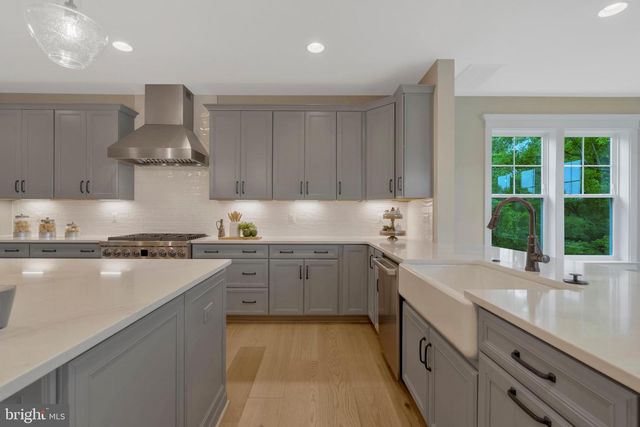 16020 KEYMER HILL CT, Hamilton, VA 20158