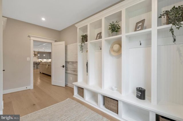 16020 KEYMER HILL CT, Hamilton, VA 20158