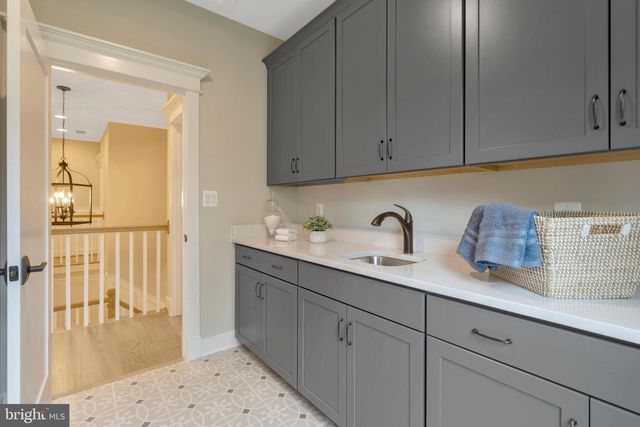 16020 KEYMER HILL CT, Hamilton, VA 20158