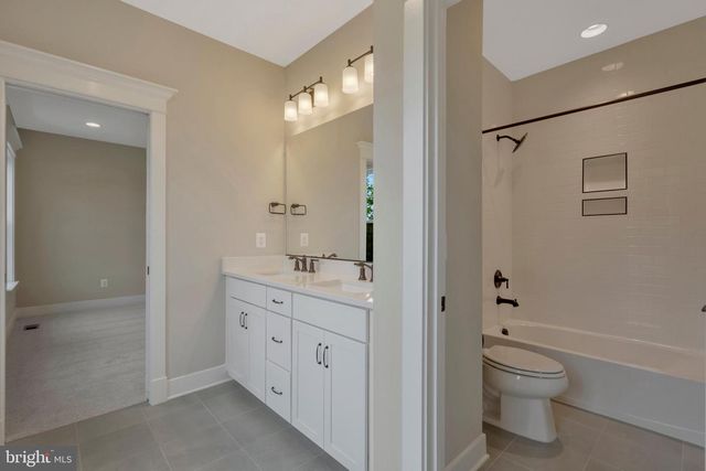 16020 KEYMER HILL CT, Hamilton, VA 20158