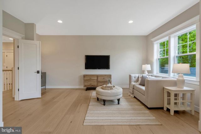 16020 KEYMER HILL CT, Hamilton, VA 20158