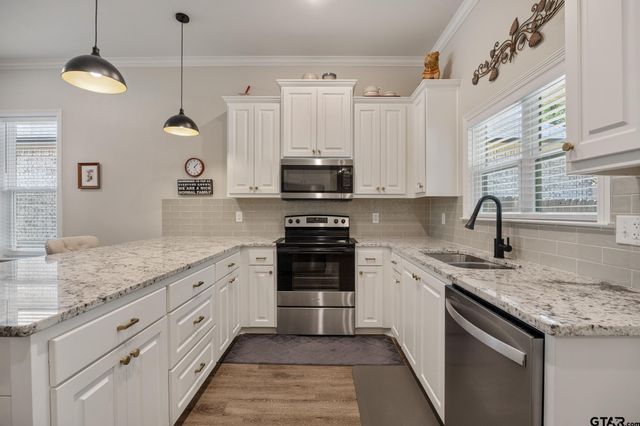 2728 Royal Village Way, Tyler, TX 75701