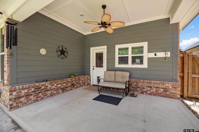 2728 Royal Village Way, Tyler, TX 75701
