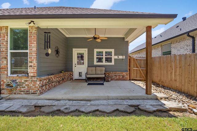 2728 Royal Village Way, Tyler, TX 75701