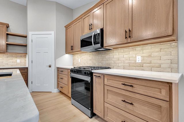 4915 Lincoln WAY, Sheboygan, WI 53083