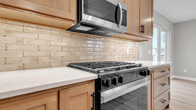 4915 Lincoln WAY, Sheboygan, WI 53083