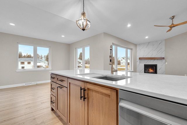 4915 Lincoln WAY, Sheboygan, WI 53083