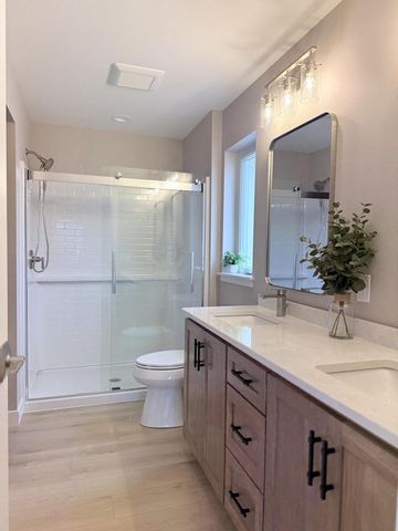 4915 Lincoln WAY, Sheboygan, WI 53083