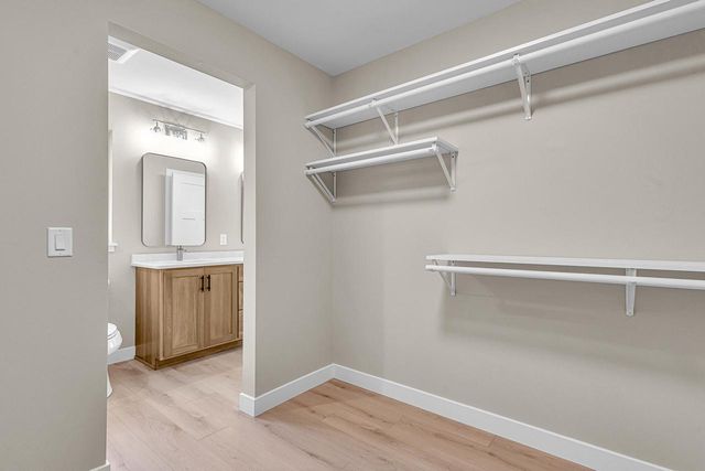 4915 Lincoln WAY, Sheboygan, WI 53083