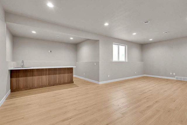 4915 Lincoln WAY, Sheboygan, WI 53083