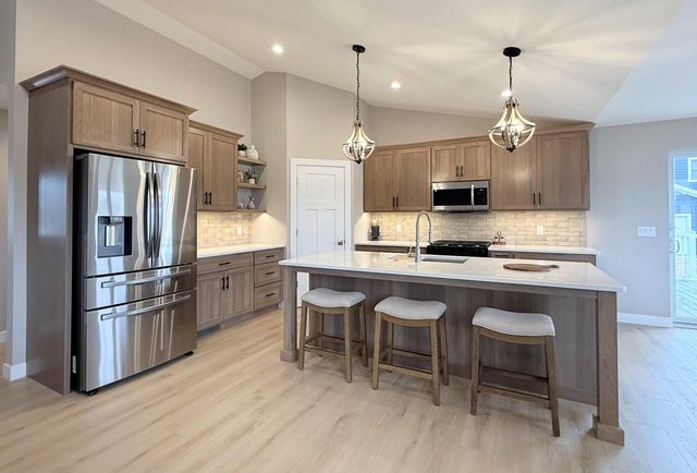 4915 Lincoln WAY, Sheboygan, WI 53083