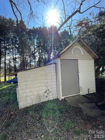 2831 Bettis Road, Grover, NC 28073