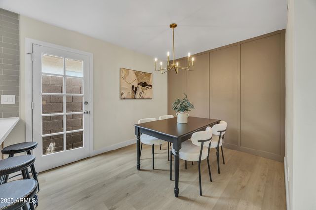 434 E ROYAL PALMS Drive, Mesa, AZ 85203