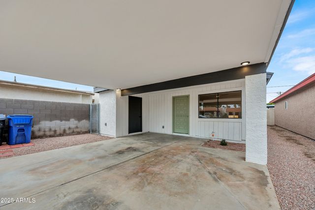 434 E ROYAL PALMS Drive, Mesa, AZ 85203