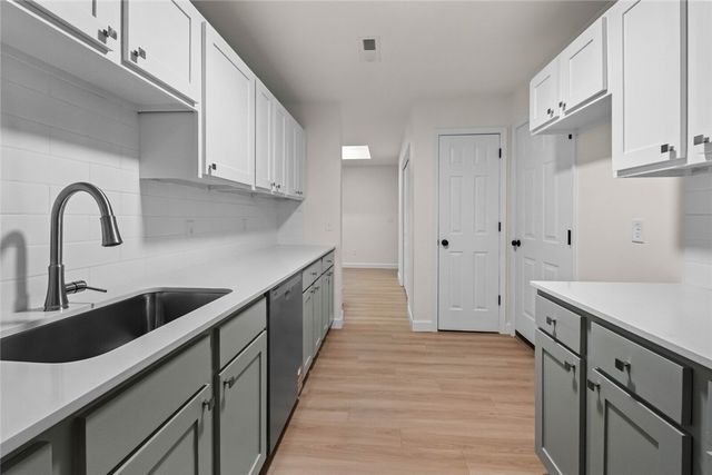 2062 N Kantz Lane, Fayetteville, AR 72703