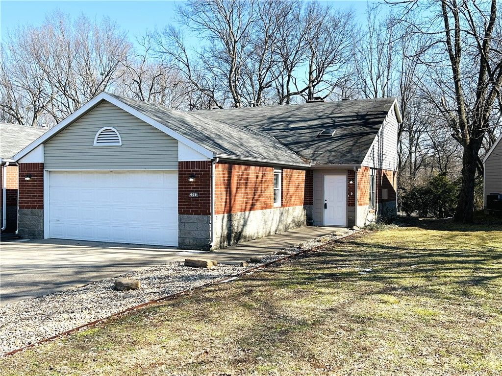 2062 N Kantz Lane, Fayetteville, AR 72703