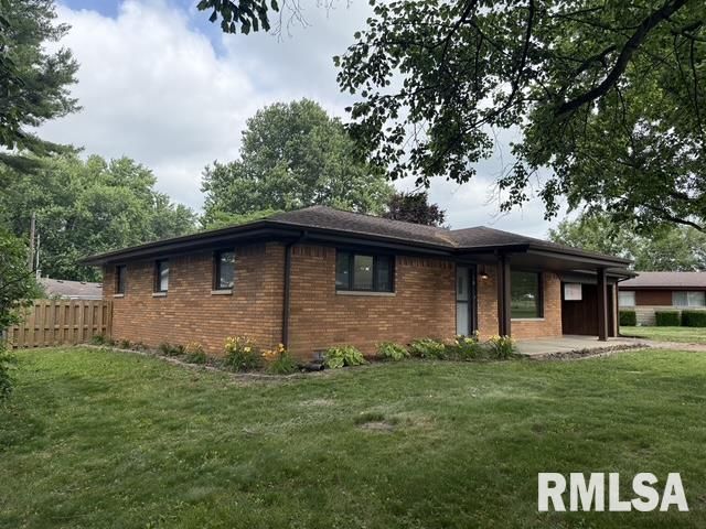 49 BIRCH Drive, Chatham, IL 62629