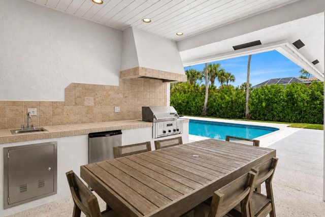 7661 Bold Lad Road, Palm Beach Gardens, FL 33418