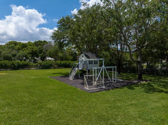 7661 Bold Lad Road, Palm Beach Gardens, FL 33418
