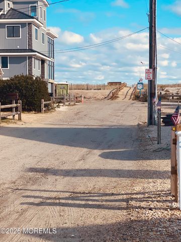 108 E Kupper Drive, Mantoloking, NJ 08738