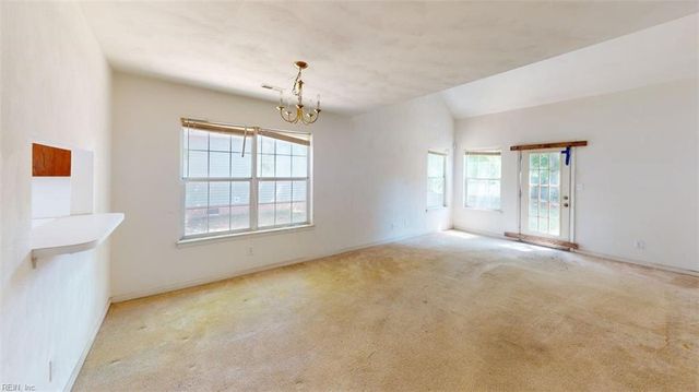 181 Kristen LN, Suffolk, VA 23434