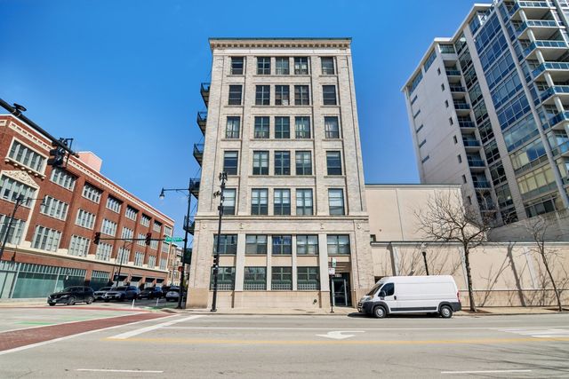 1801 S Michigan Avenue 505, Chicago, IL 60616