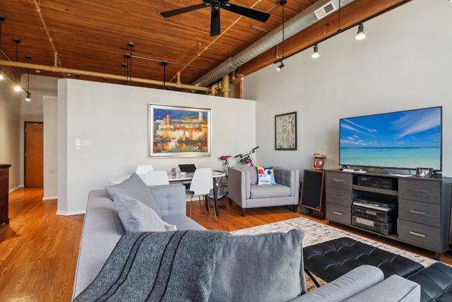 1801 S Michigan Avenue 505, Chicago, IL 60616