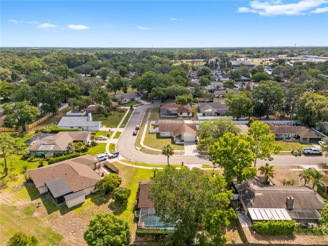 2008 SYCAMORE LANE, Plant City, FL 33563