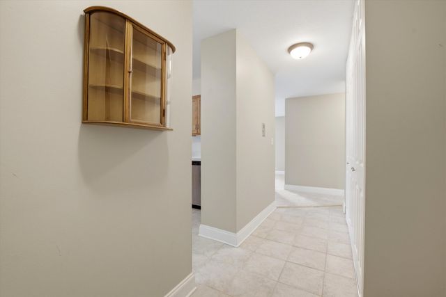 1110 Grove Street 2C, Downers Grove, IL 60515