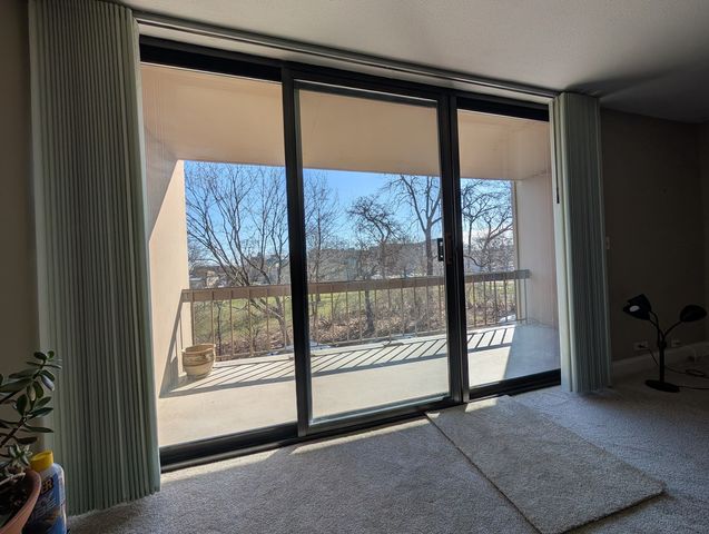 1110 Grove Street 2C, Downers Grove, IL 60515