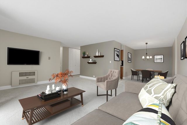 1110 Grove Street 2C, Downers Grove, IL 60515