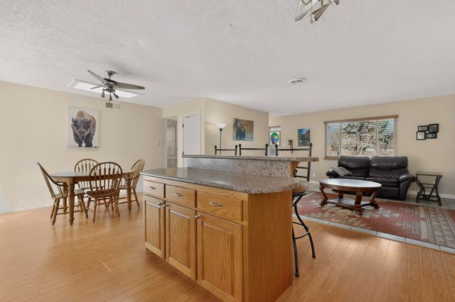 10245 Cove Court NW, Albuquerque, NM 87114