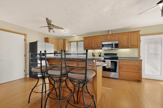 10245 Cove Court NW, Albuquerque, NM 87114