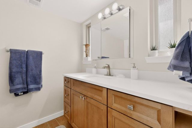 10245 Cove Court NW, Albuquerque, NM 87114