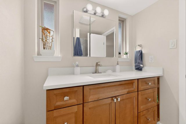 10245 Cove Court NW, Albuquerque, NM 87114